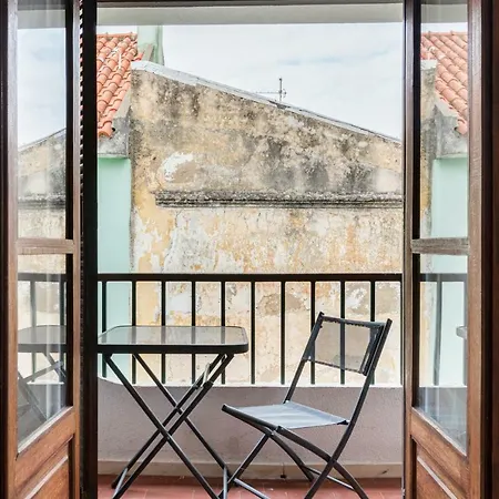 1 Bedroom Holiday Flat With Terrace In קסקאיס